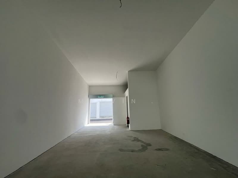 Shop for Rent in Bandar Tasik Kesuma (Beranang) - Melvin . - Entrance - PropertyGuru.com.my