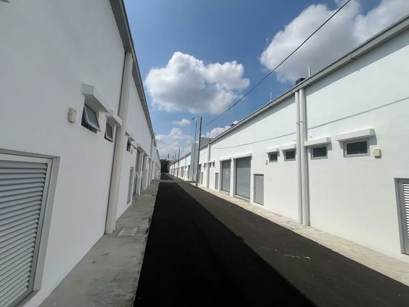 Shop for Rent in Bandar Tasik Kesuma (Beranang) - Melvin . - Exterior - PropertyGuru.com.my