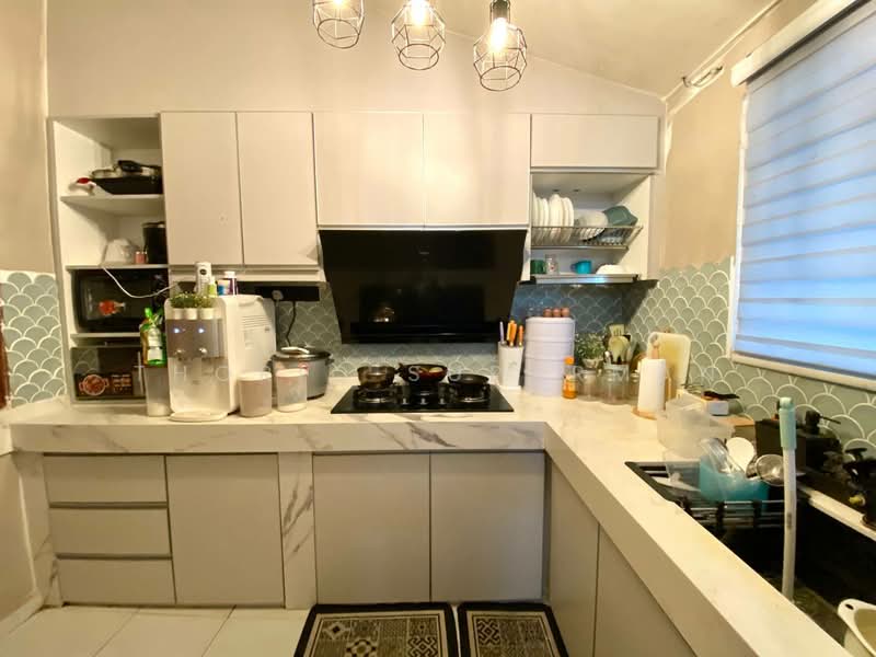 1.5-storey Terraced House for Sale in Seksyen 7 (Kota Damansara) - Thoriq Suparman - Kitchen - PropertyGuru.com.my