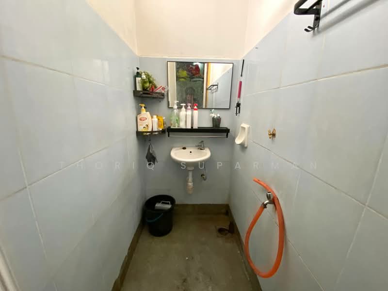 1.5-storey Terraced House for Sale in Seksyen 7 (Kota Damansara) - Thoriq Suparman - Bathroom - PropertyGuru.com.my
