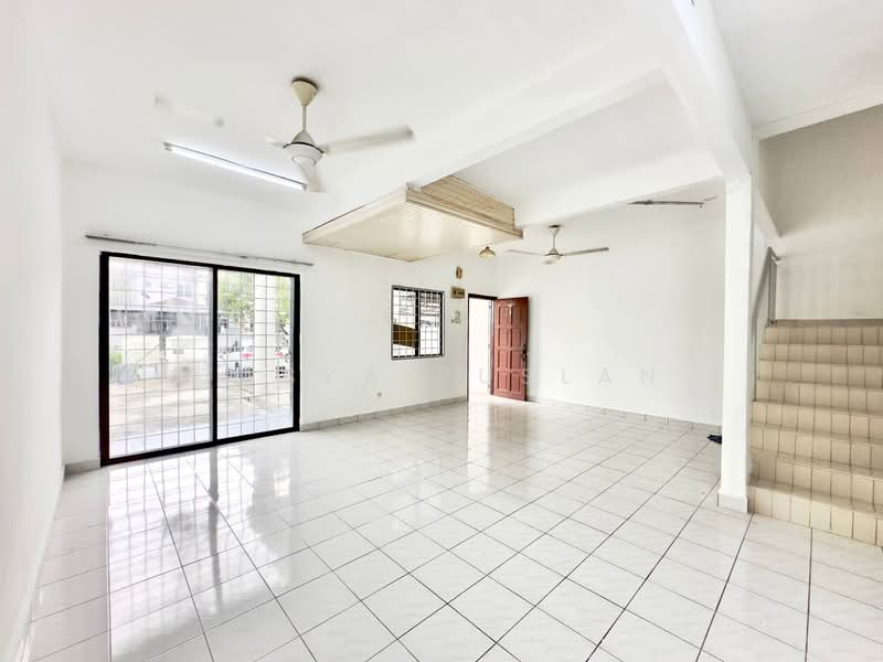 Rumah Teres 2-Tingkat untuk Dijual di Seksyen 7 (Shah Alam) - Tasya Ruslan - PropertyGuru.com.my