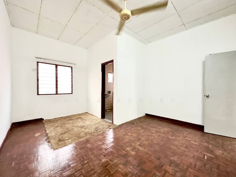 Rumah Teres 2-Tingkat untuk Dijual di Seksyen 7 (Shah Alam) - Tasya Ruslan - PropertyGuru.com.my