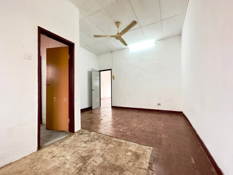 Rumah Teres 2-Tingkat untuk Dijual di Seksyen 7 (Shah Alam) - Tasya Ruslan - PropertyGuru.com.my