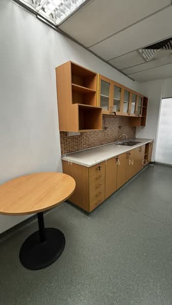 Pejabat untuk Disewa di KL City Centre (Kuala Lumpur) - Queena Tang - Kitchen - PropertyGuru.com.my