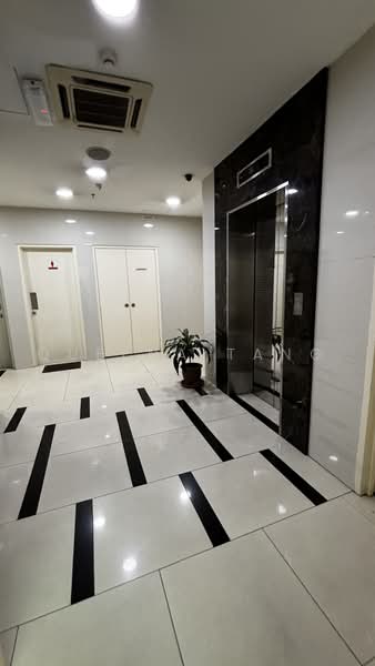 Pejabat untuk Disewa di KL City Centre (Kuala Lumpur) - Queena Tang - Corridor - PropertyGuru.com.my