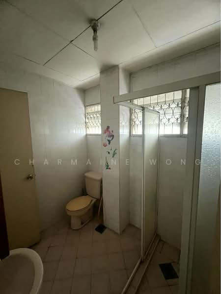 2-storey Terraced House for Rent in Taman Bukit Desa (Taman Desa) - Charmaine Wong - Bathroom - PropertyGuru.com.my