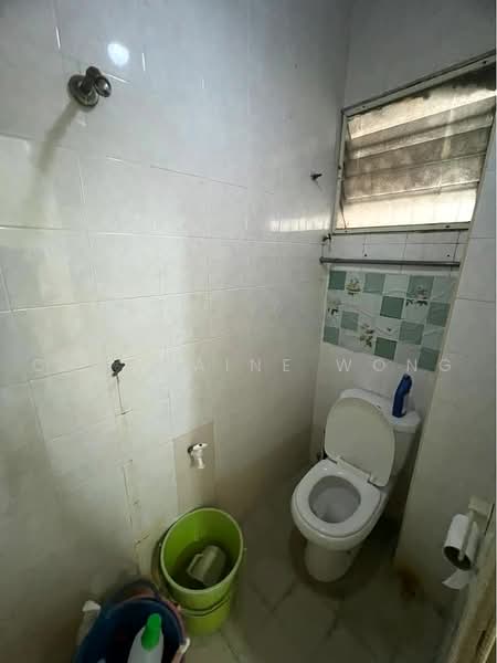 2-storey Terraced House for Rent in Taman Bukit Desa (Taman Desa) - Charmaine Wong - Bathroom - PropertyGuru.com.my