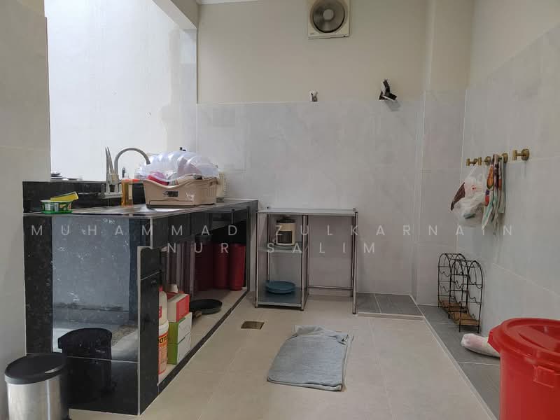 Rumah Teres 2-Tingkat untuk Disewa di Ulu Kelang (Selangor) - Muhammad Zulkarnain Nur Salim - Kitchen - PropertyGuru.com.my