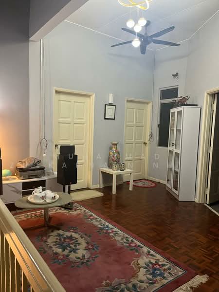 Rumah Teres 2-Tingkat untuk Disewa di Ulu Kelang (Selangor) - Muhammad Zulkarnain Nur Salim - Living Room - PropertyGuru.com.my