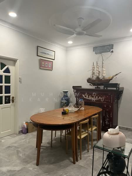 Rumah Teres 2-Tingkat untuk Disewa di Ulu Kelang (Selangor) - Muhammad Zulkarnain Nur Salim - Dining Room - PropertyGuru.com.my