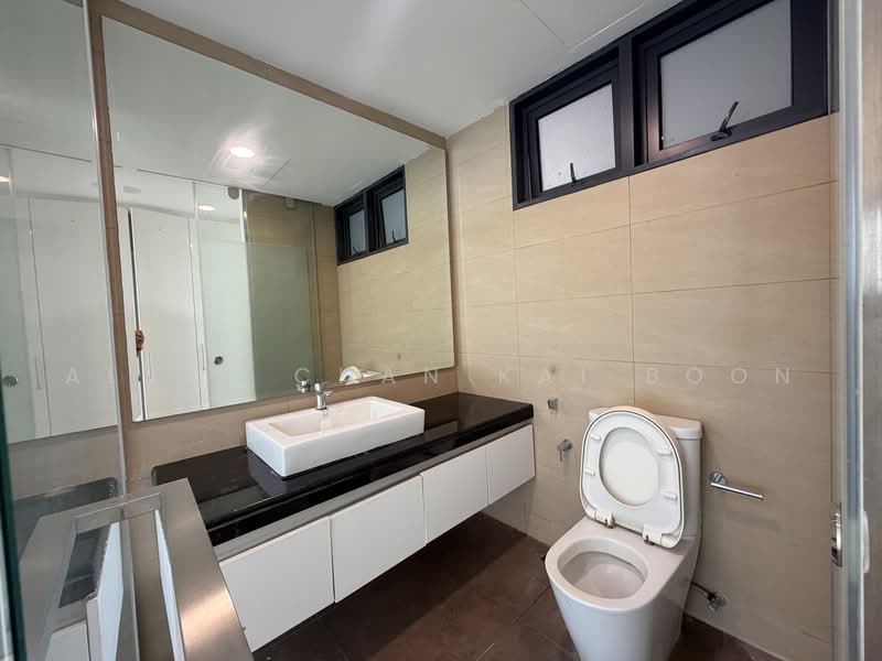 Kondominium untuk Dijual di Bora Residences - Alvin Chan Kai Boon - Bathroom - PropertyGuru.com.my