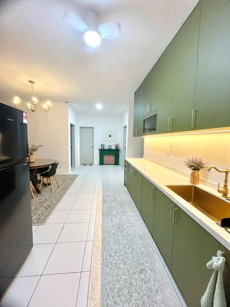Kondominium untuk Disewa di Residensi Sateria - YC Lee - Kitchen - PropertyGuru.com.my