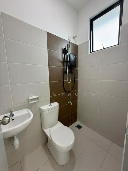 Terraced House for Rent in Kulai (Johor) - Beyny Gan - Bathroom - PropertyGuru.com.my