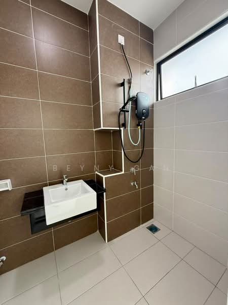 Terraced House for Rent in Kulai (Johor) - Beyny Gan - Bathroom - PropertyGuru.com.my