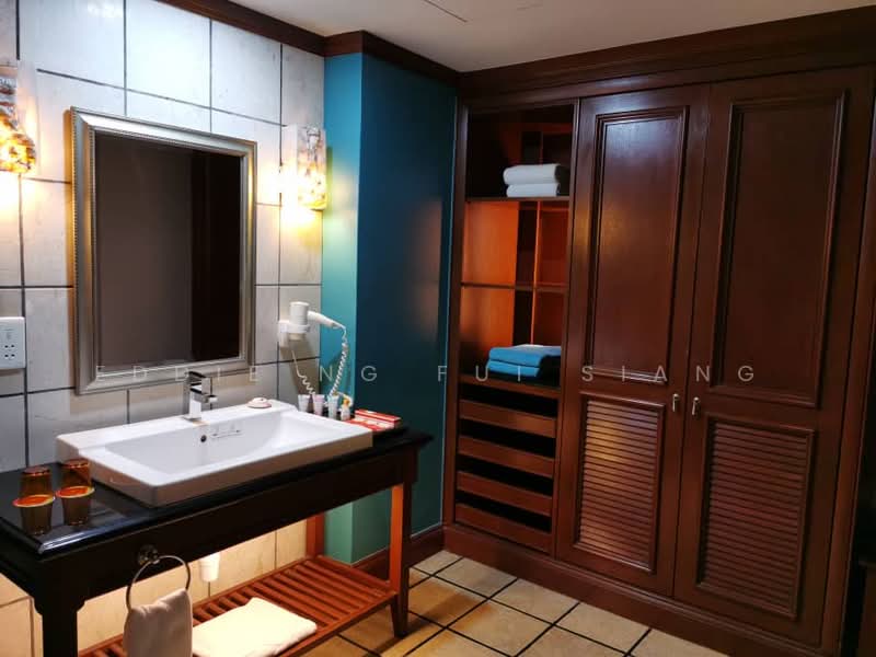 Service Residence for Sale at Grand Lexis - Eddie Ng Fui Siang - Bathroom - PropertyGuru.com.my