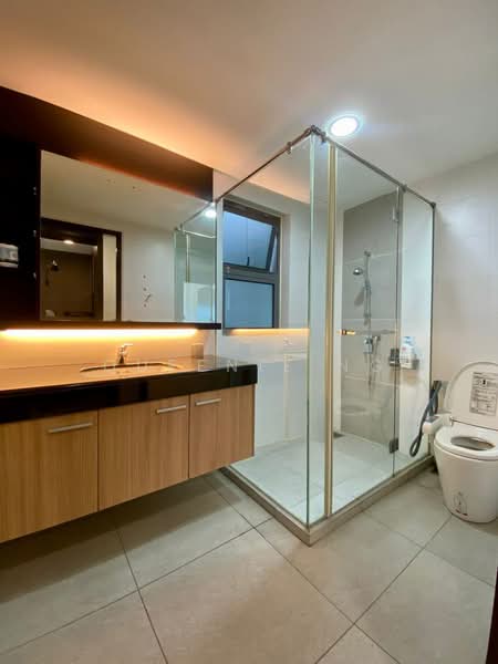 Pangsapuri untuk Dijual di Molek Pine 3 - Queenie Ng - PropertyGuru.com.my