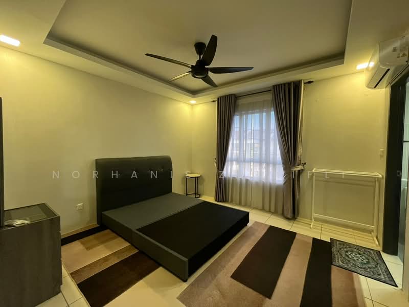 Rumah Teres 2-Tingkat untuk Disewa di Dengkil (Selangor) - Norhanis Zulkifli - Master bedroom - PropertyGuru.com.my