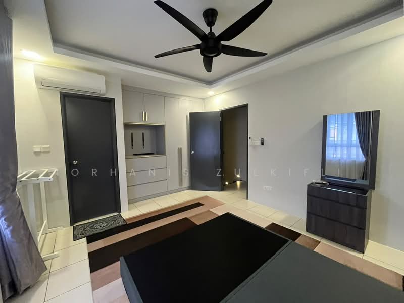 Rumah Teres 2-Tingkat untuk Disewa di Dengkil (Selangor) - Norhanis Zulkifli - Master bedroom - PropertyGuru.com.my