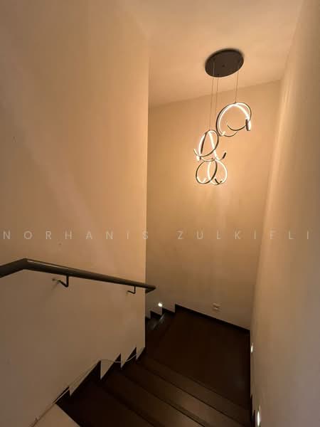Rumah Teres 2-Tingkat untuk Disewa di Dengkil (Selangor) - Norhanis Zulkifli - stairs - PropertyGuru.com.my