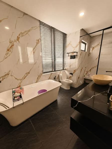 Semi-Detached House for Sale in Taman Prima Impian (Segambut) - Jercy Tan - Bathroom - PropertyGuru.com.my