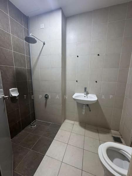 Kondominium untuk Dijual di PARC Regency (Residensi Masai) - Stephanie Yap - Bathroom - PropertyGuru.com.my