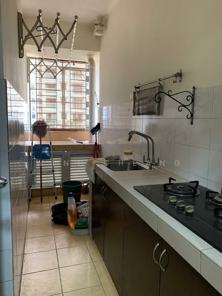 Kondominium untuk Dijual di Casa Tropicana - Wind Cheang - Kitchen - PropertyGuru.com.my
