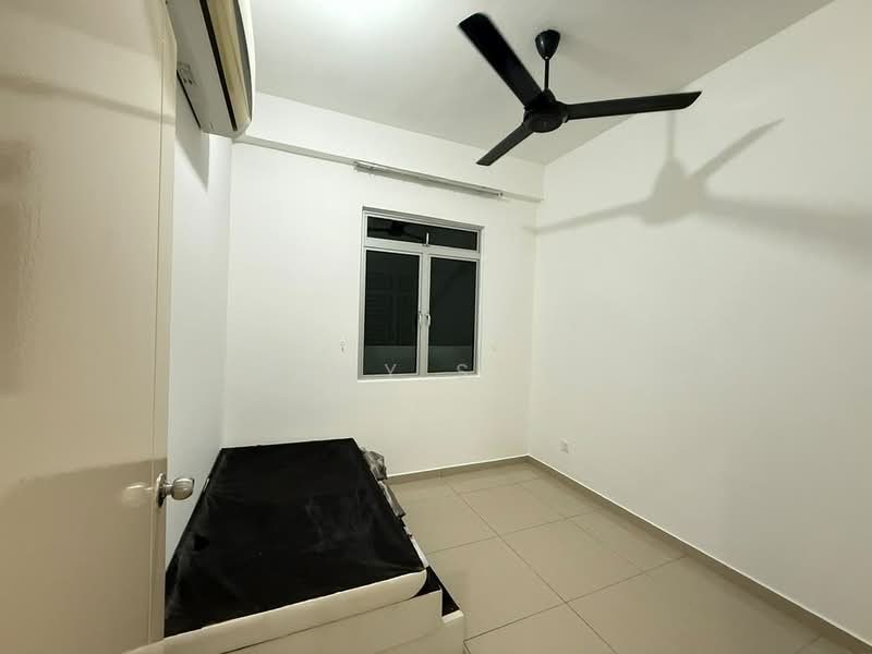 Condominium for Sale at Fairway Suites - Suny Sior - Bedroom - PropertyGuru.com.my