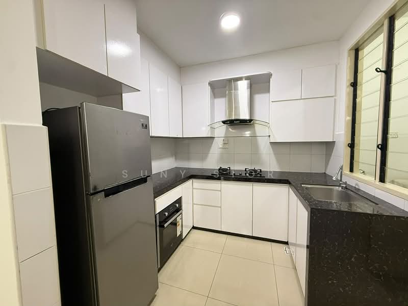 Condominium for Sale at Fairway Suites - Suny Sior - Kitchen - PropertyGuru.com.my