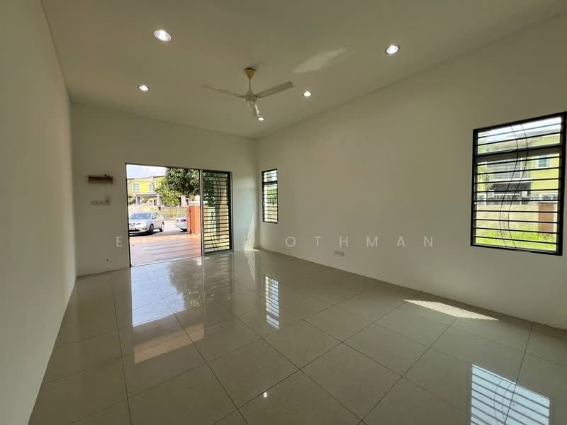 Semi-Detached House for Sale in Sikamat (Negeri Sembilan) - Edmizi Othman - Living Room - PropertyGuru.com.my