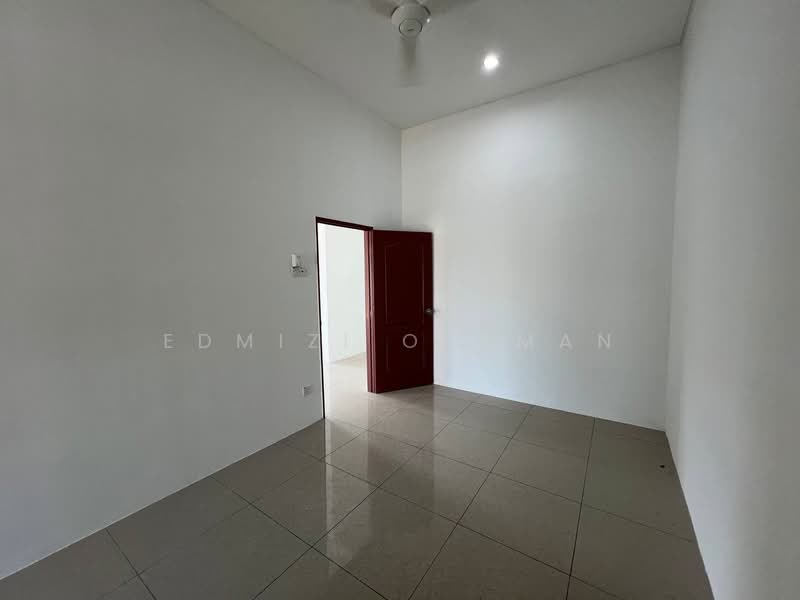 Semi-Detached House for Sale in Sikamat (Negeri Sembilan) - Edmizi Othman - Interior - PropertyGuru.com.my