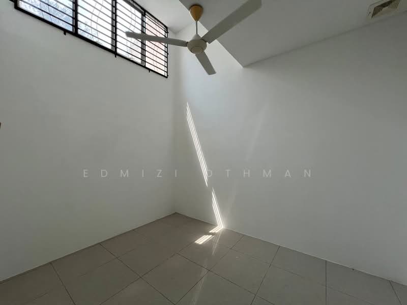 Semi-Detached House for Sale in Sikamat (Negeri Sembilan) - Edmizi Othman - Interior - PropertyGuru.com.my