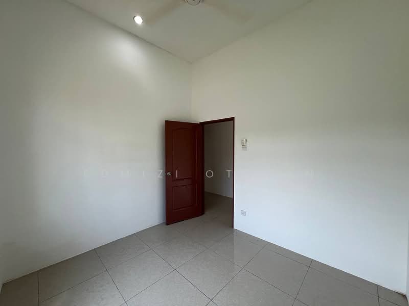 Semi-Detached House for Sale in Sikamat (Negeri Sembilan) - Edmizi Othman - Interior - PropertyGuru.com.my