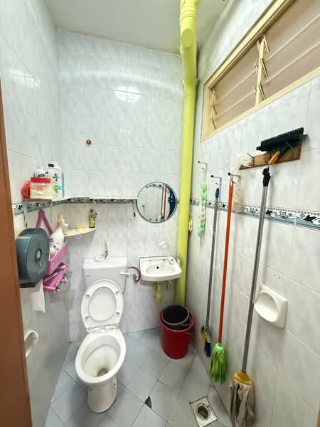 2-storey Terraced House for Rent in Taman Sri Pulai Perdana (Skudai) - Glenn Twe - Bathroom - PropertyGuru.com.my