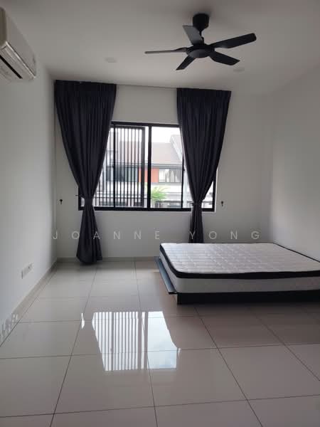 Terraced House for Rent in Johor Bahru (Johor) - JOANNE YONG - Bedroom - PropertyGuru.com.my