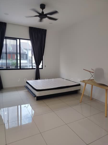 Terraced House for Rent in Johor Bahru (Johor) - JOANNE YONG - Bedroom - PropertyGuru.com.my