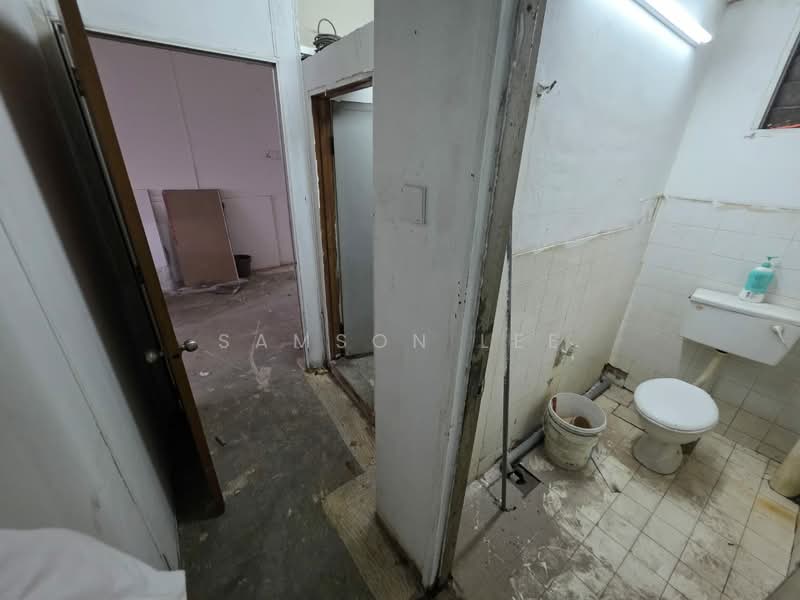 Kilang untuk Disewa di Rawang (Selangor) - Samson Lee - Bathroom - PropertyGuru.com.my
