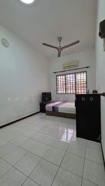 Rumah Teres 2-Tingkat untuk Disewa di Usj 1 (Subang Jaya) - ANGELINE ANG - Bedroom - PropertyGuru.com.my