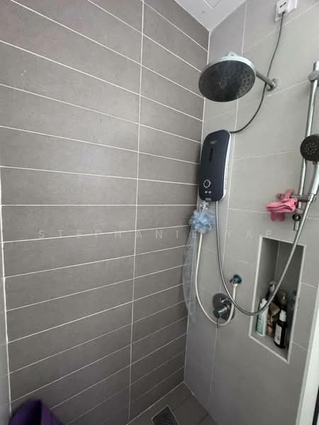 Kondominium untuk Dijual di PARC Regency (Residensi Masai) - Stephanie Yap - Bathroom - PropertyGuru.com.my