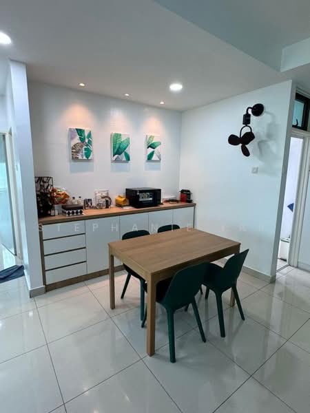 Kondominium untuk Dijual di PARC Regency (Residensi Masai) - Stephanie Yap - Dining Room - PropertyGuru.com.my