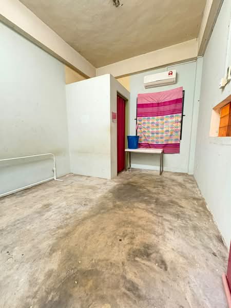 Shop for Rent in Pekan Semenyih (Semenyih) - Elise Heng - Interior - PropertyGuru.com.my