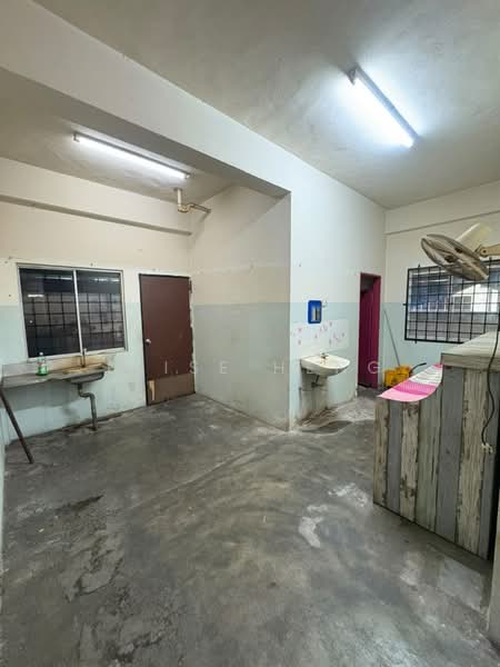 Shop for Rent in Pekan Semenyih (Semenyih) - Elise Heng - Interior - PropertyGuru.com.my