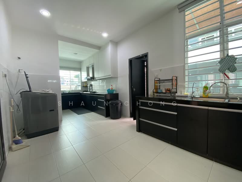 Semi-Detached House for Sale in Saujana Villa (Kajang) - Shaun Chong - Kitchen - PropertyGuru.com.my