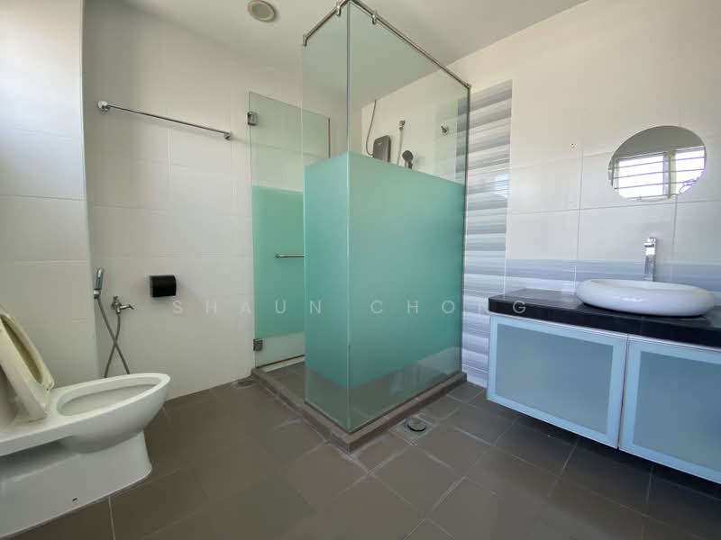 Semi-Detached House for Sale in Saujana Villa (Kajang) - Shaun Chong - Bathroom - PropertyGuru.com.my