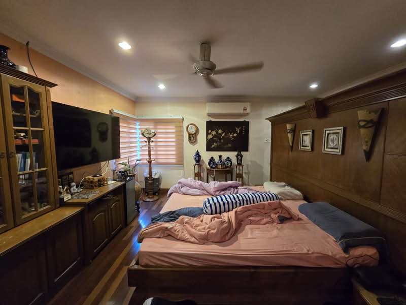 Bungalow House untuk Dijual di Bukit Rimau (Shah Alam) - J J - Bedroom - PropertyGuru.com.my