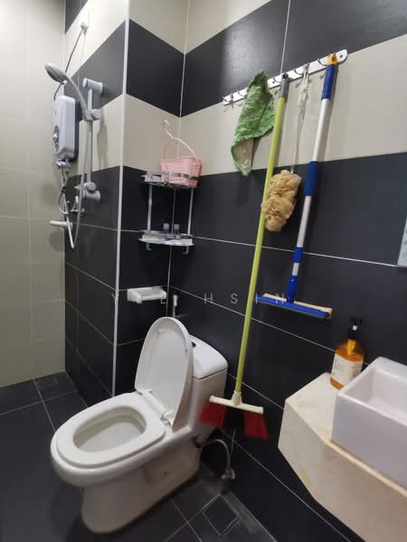 Service Residence for Rent at D'Secret Garden (Pangsapuri Kempas Indah) - Yee Hsin - PropertyGuru.com.my