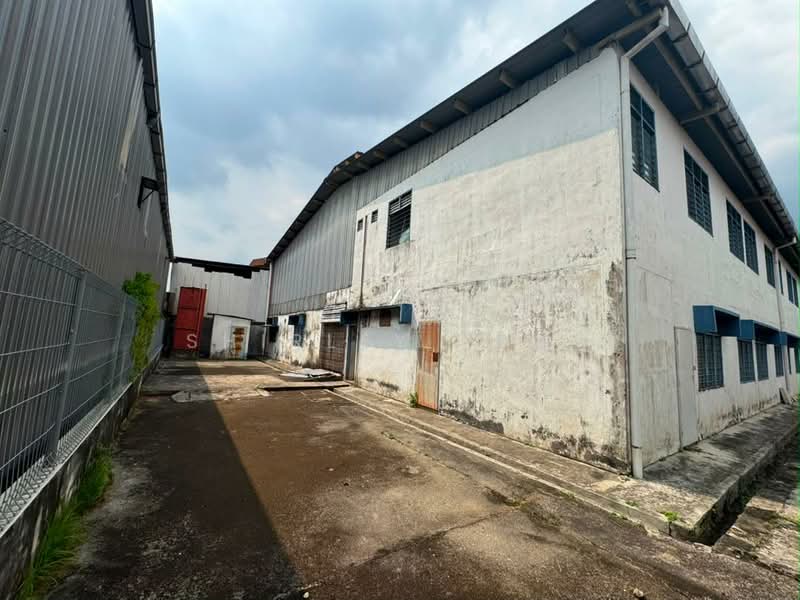 Semi-D Factory for Sale in Kawasan Perindustrian Pandan (Tebrau) - Shirley Pang - Exterior - PropertyGuru.com.my