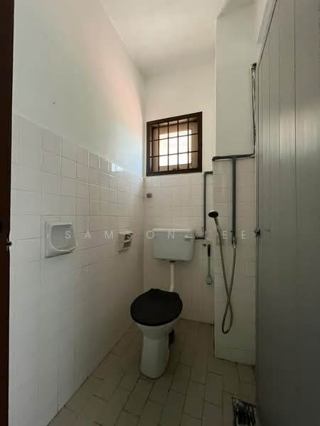 Rumah Teres 2-Tingkat untuk Dijual di Taman Bidara (Selayang) - Samson Lee - Bathroom - PropertyGuru.com.my