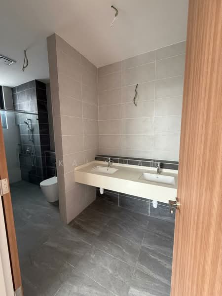 Rumah Teres 3-Tingkat untuk Dijual di Taman Puchong Legenda (Puchong) - Kai Chan - Bathroom - PropertyGuru.com.my