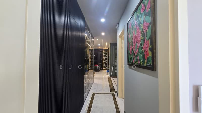 Condominium for Sale at Par 3 Condo & Condo Villa - Eugene So - Corridor - PropertyGuru.com.my