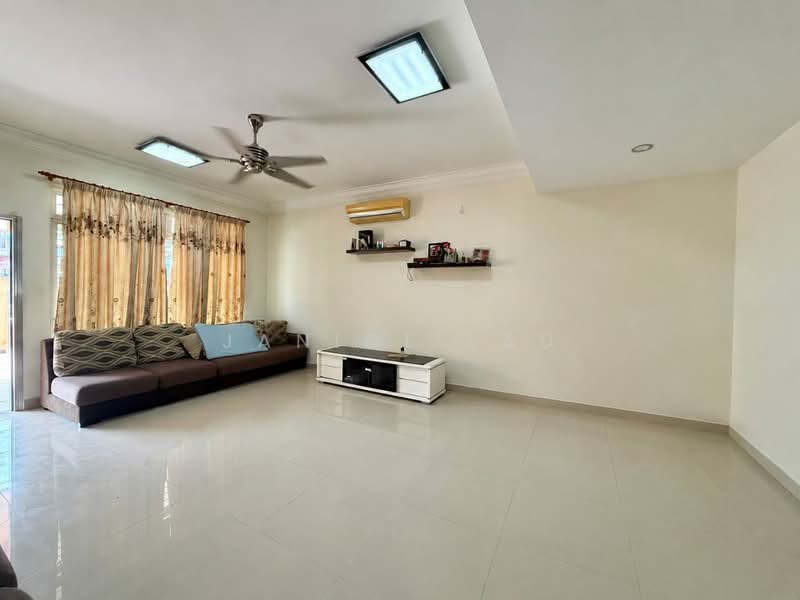 2-storey Terraced House for Sale in Bandar Mahkota Cheras (Cheras) - Janice Lau - Living Room - PropertyGuru.com.my